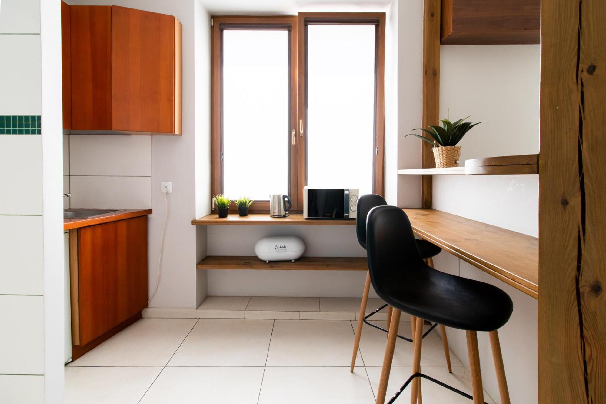 Apartment Center *